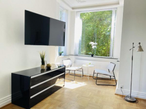 aday - Aalborg mansion - Open bright apartment with garden Aalborg